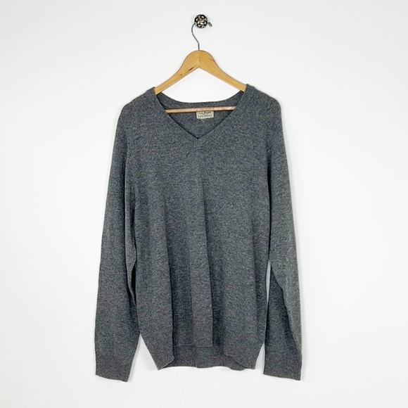Men LL Bean Wool V-Neck Sweater - Picture 5 of 12